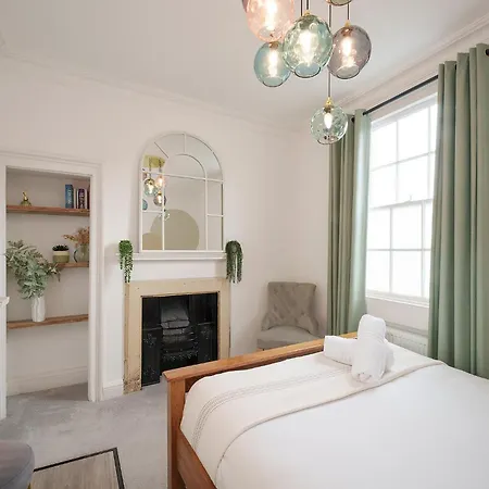 The Haze House - 4 Bed Townhouse Apartment Bath Exterior photo